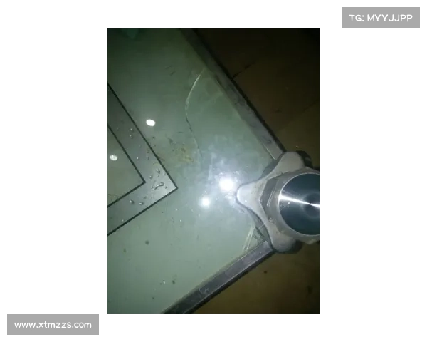 揭秘火焰玻璃的制作全过程从点火到成型究竟需要多长时间